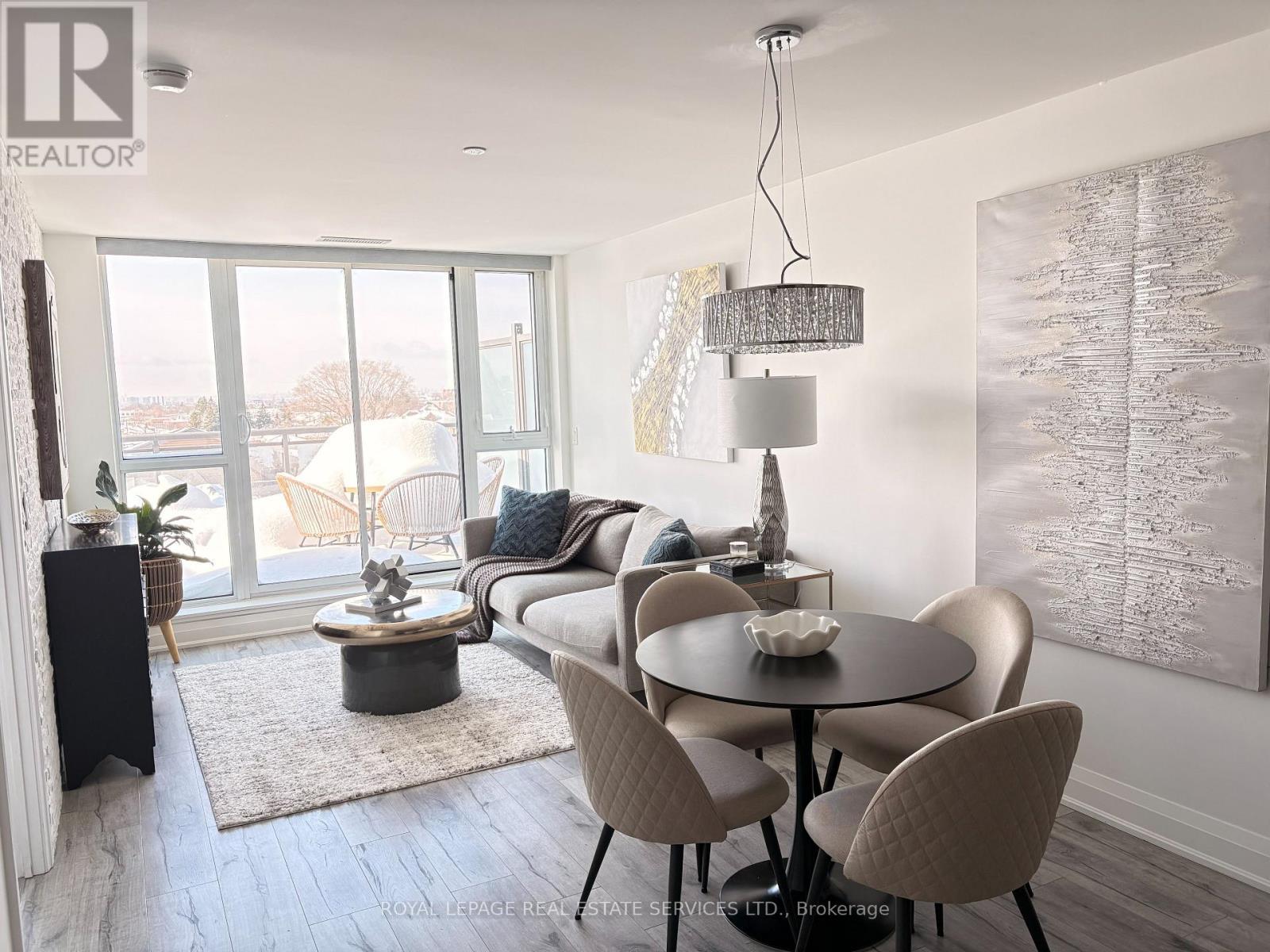 408 - 16 Mcadam Avenue, Toronto, ON - Indoor