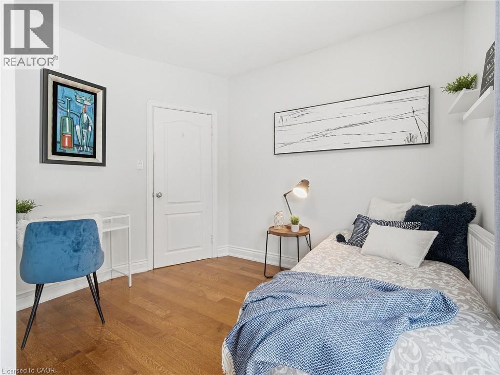 205 Prince Edward Drive S, Toronto, ON - Indoor Photo Showing Bedroom