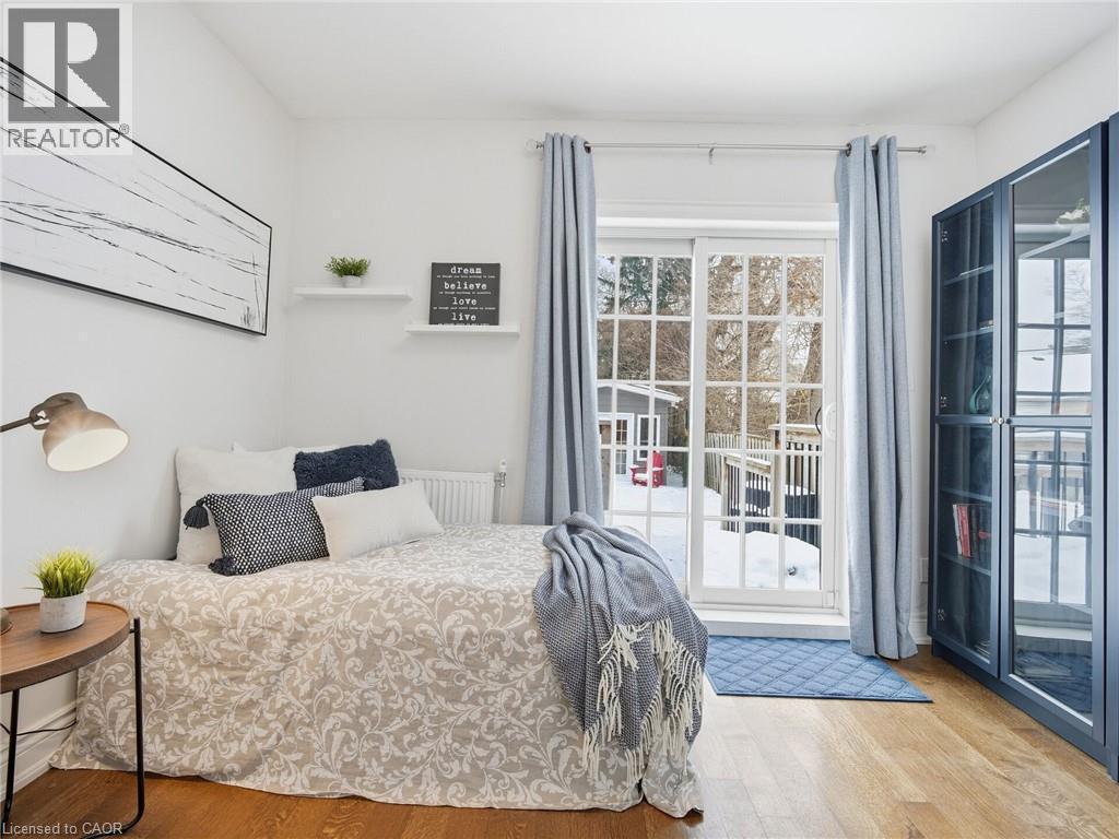 205 Prince Edward Drive S, Toronto, ON - Indoor Photo Showing Bedroom