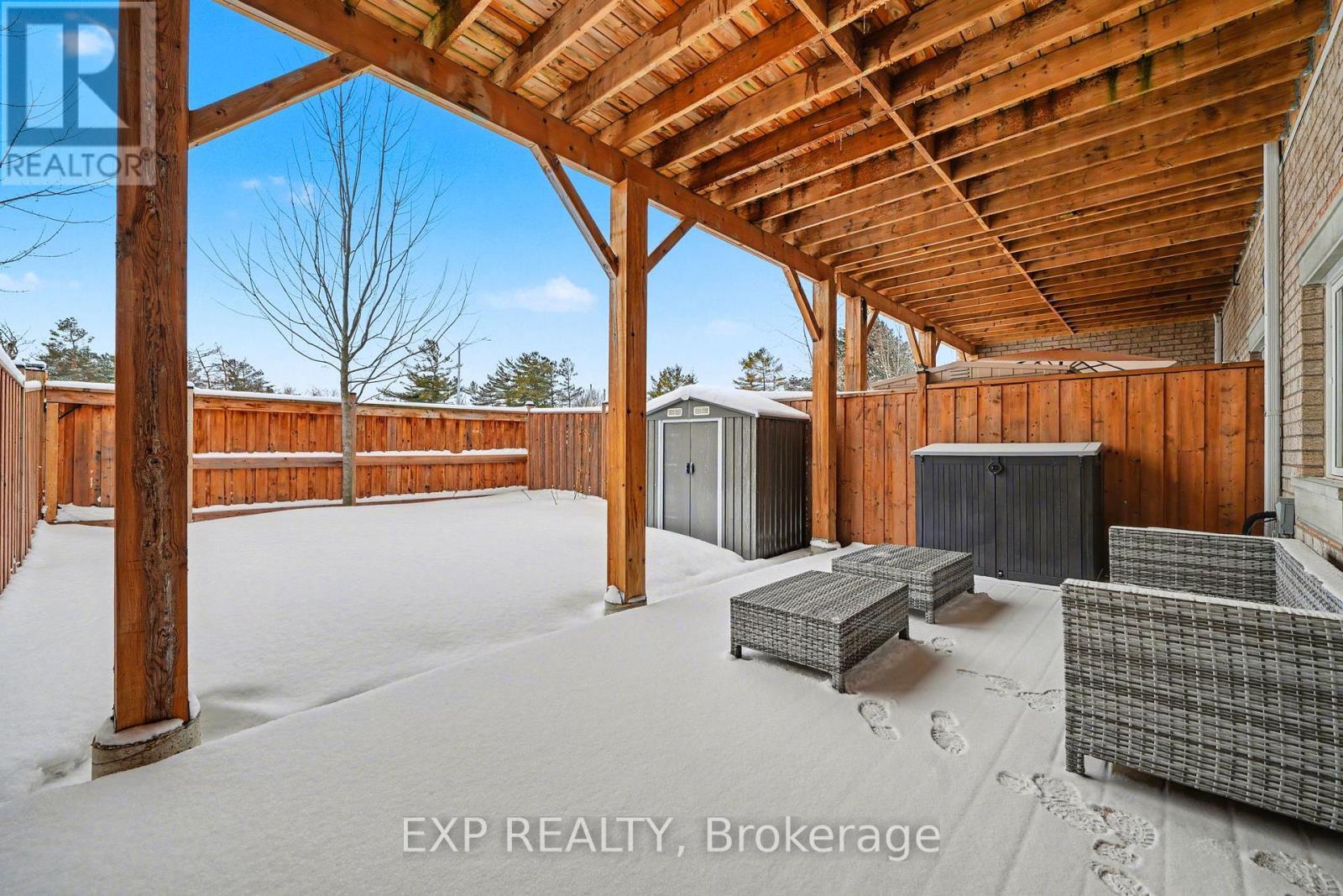 22 18Th Street N, Wasaga Beach, ON - Outdoor With Exterior