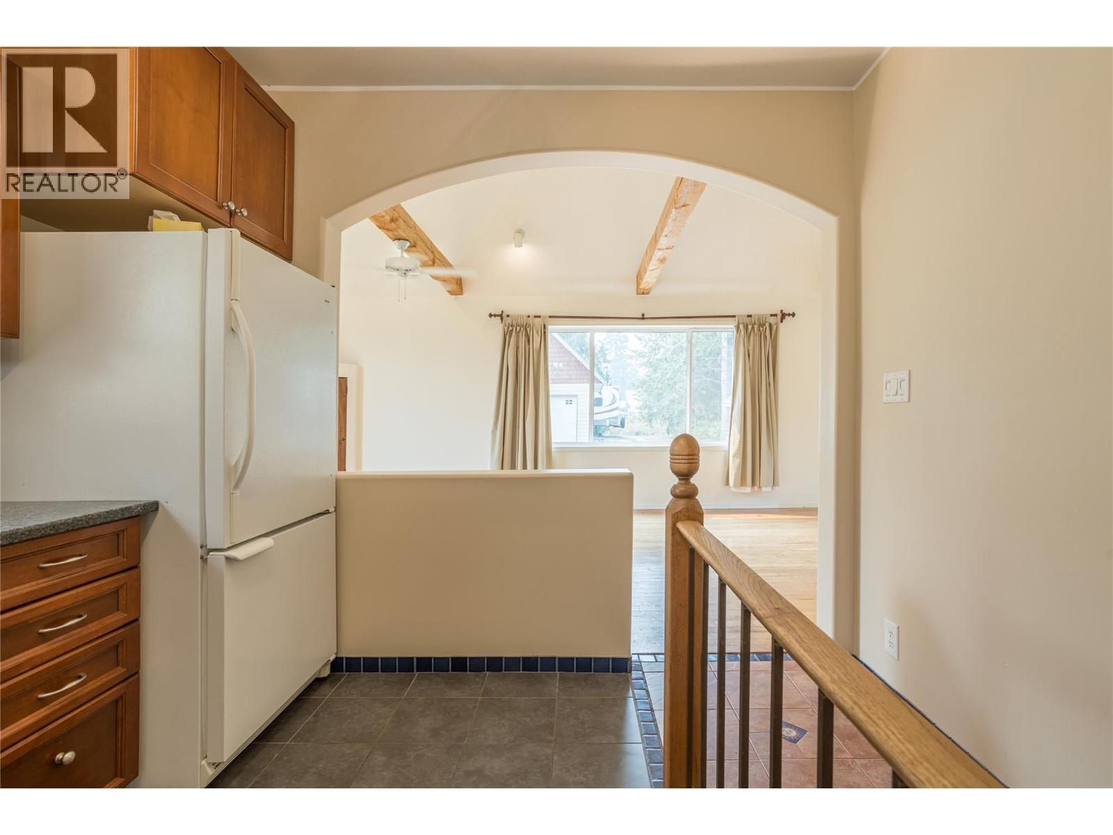 7704 97A Highway, Mara, BC