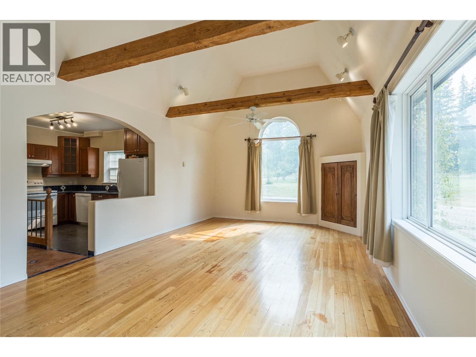 7704 97A Highway, Mara, BC