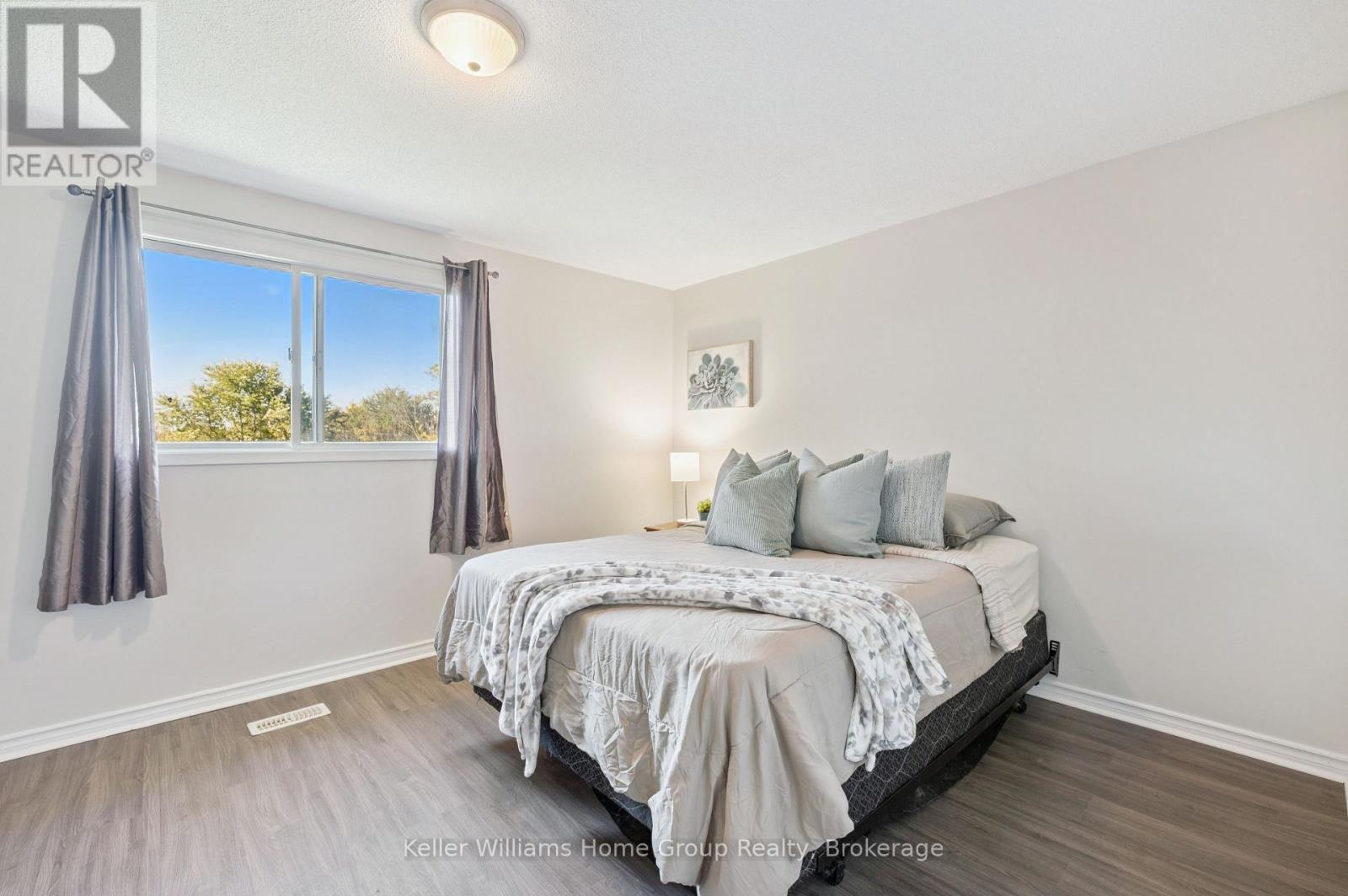 39 - 40 Imperial Road N, Guelph (Willow West/Sugarbush/West Acres), ON - Indoor Photo Showing Bedroom