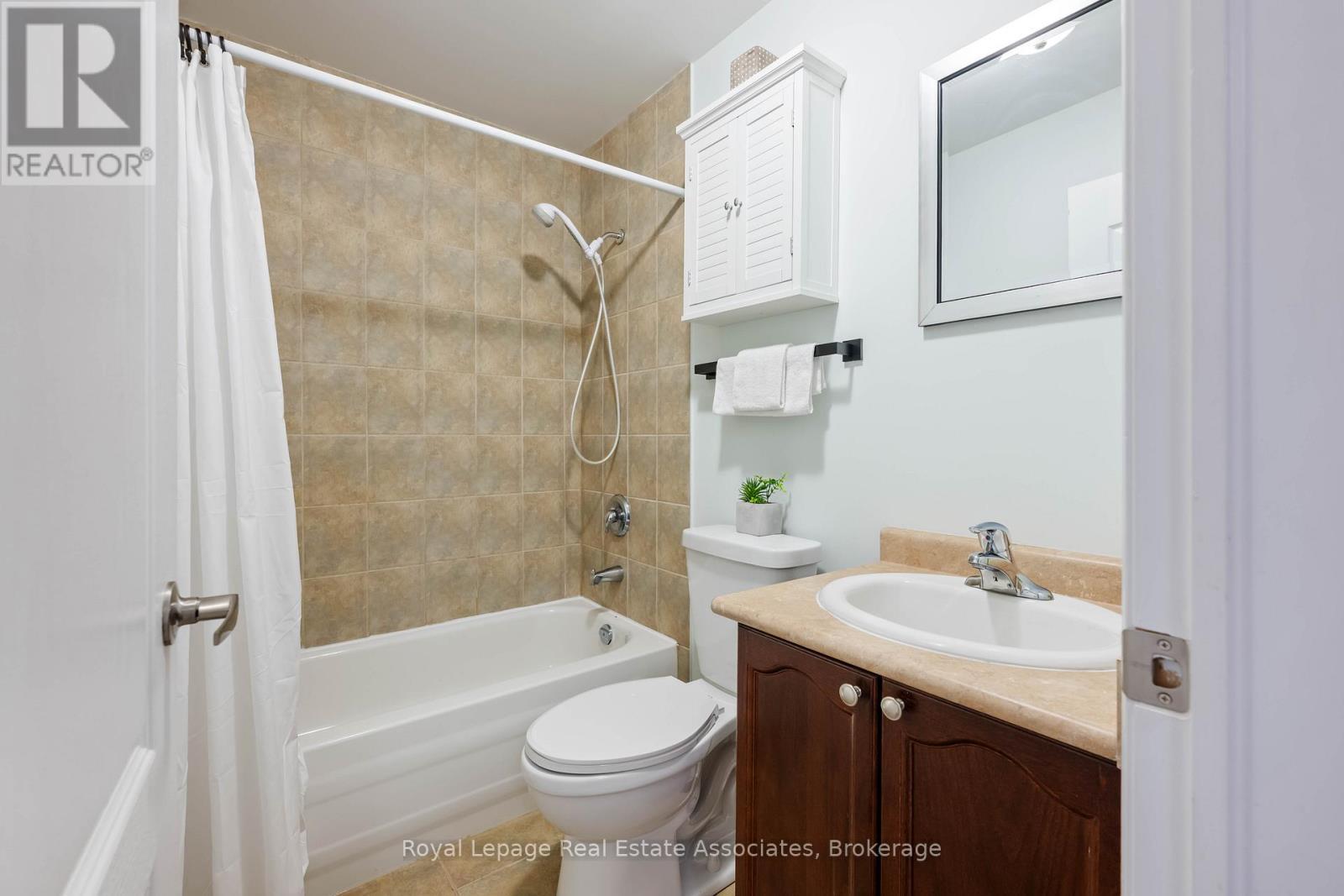 Bathroom - 44 Sutcliff Lane, Halton Hills, ON - Indoor Photo Showing Bathroom