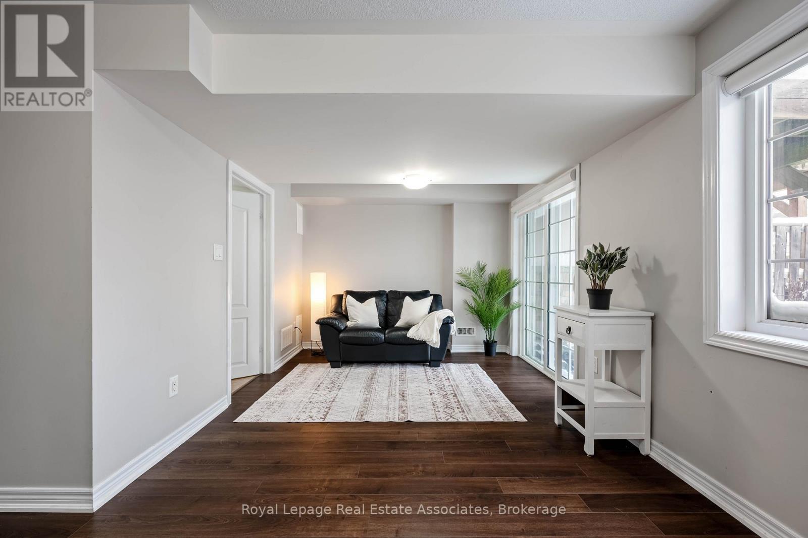 Rec Room - 44 Sutcliff Lane, Halton Hills, ON - Indoor