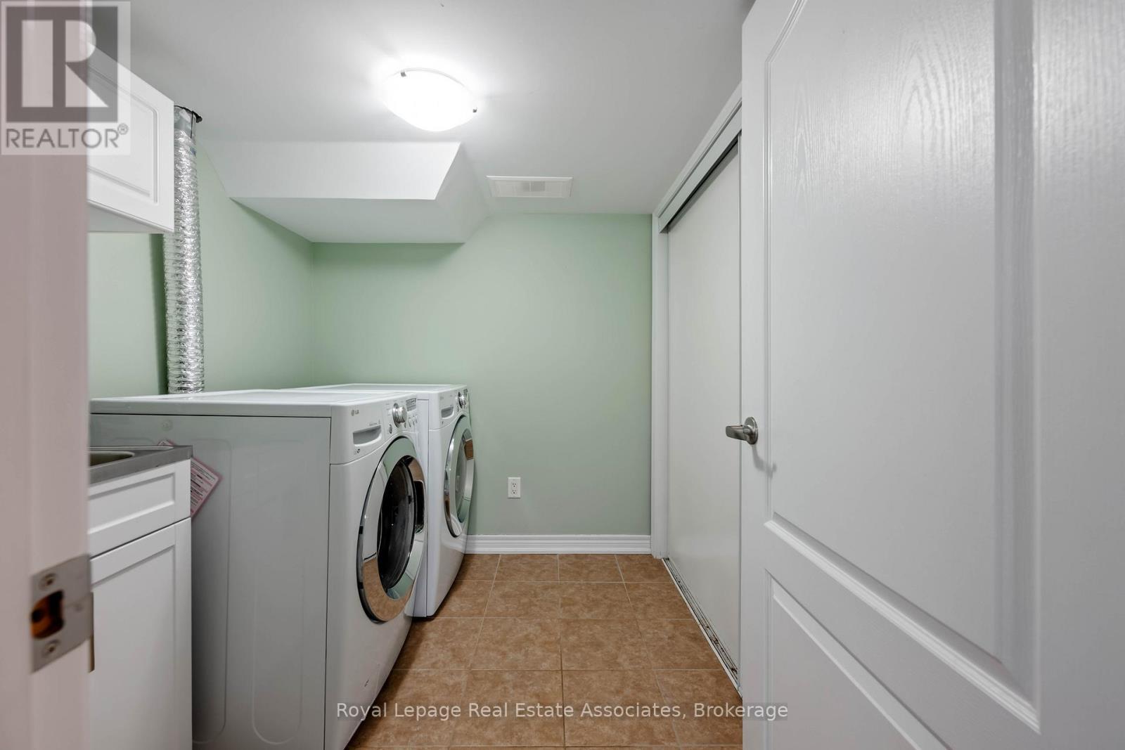 Laundry Room - 44 Sutcliff Lane, Halton Hills, ON - Indoor Photo Showing Laundry Room