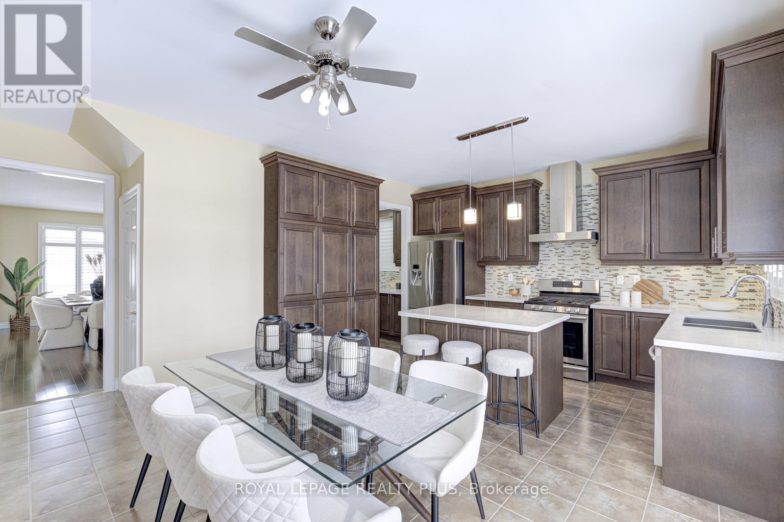 3146 Southwind Road, Mississauga, ON - Indoor Photo Showing Kitchen With Stainless Steel Kitchen With Upgraded Kitchen
