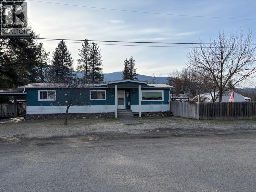1332 66Th Street, Grand Forks, BC - Outdoor