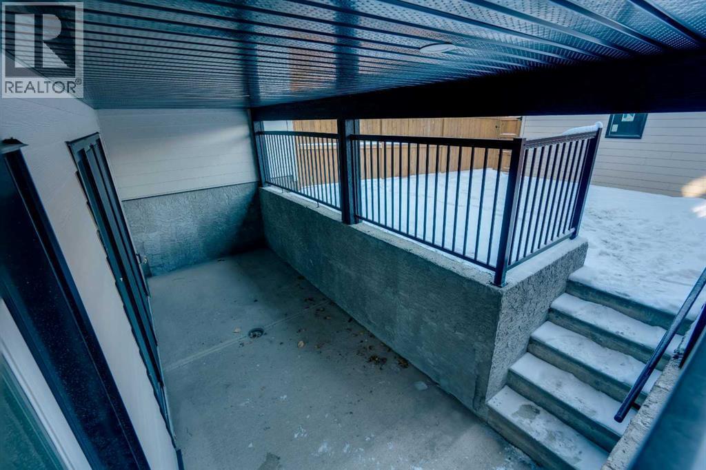 2436 30 Avenue Sw, Calgary, AB - Outdoor