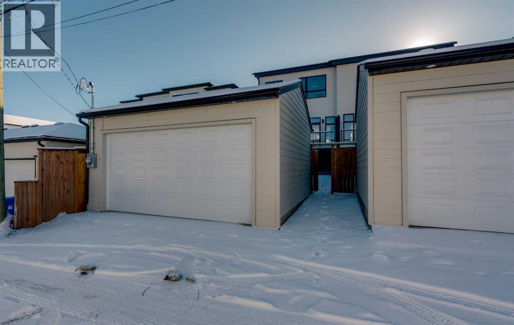 2436 30 Avenue Sw, Calgary, AB - Outdoor With Exterior