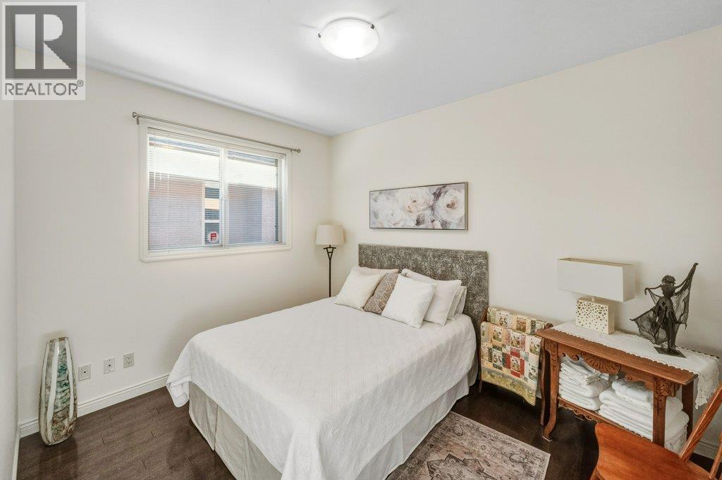 6651 Oxbow Crescent, Oliver, BC - Indoor Photo Showing Bedroom