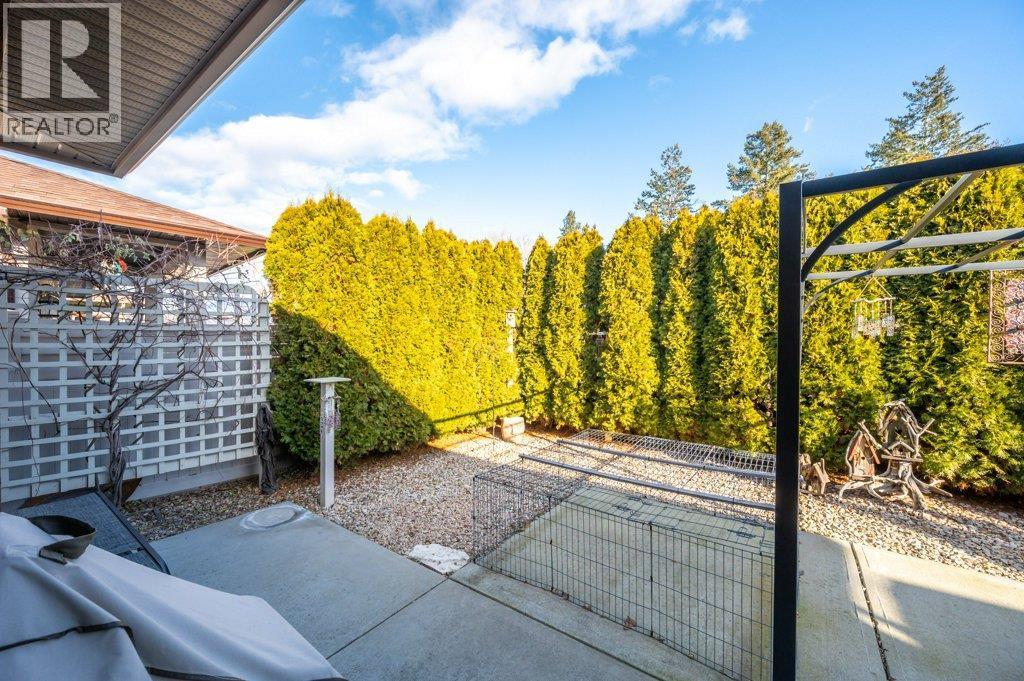6651 Oxbow Crescent, Oliver, BC - Outdoor