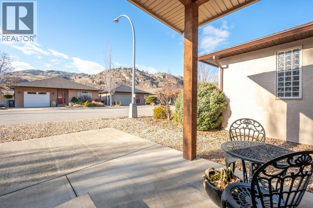 6651 Oxbow Crescent, Oliver, BC - Outdoor