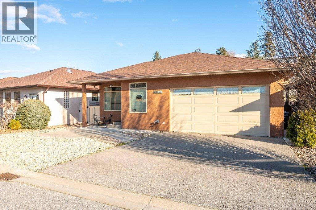 6651 Oxbow Crescent, Oliver, BC - Outdoor