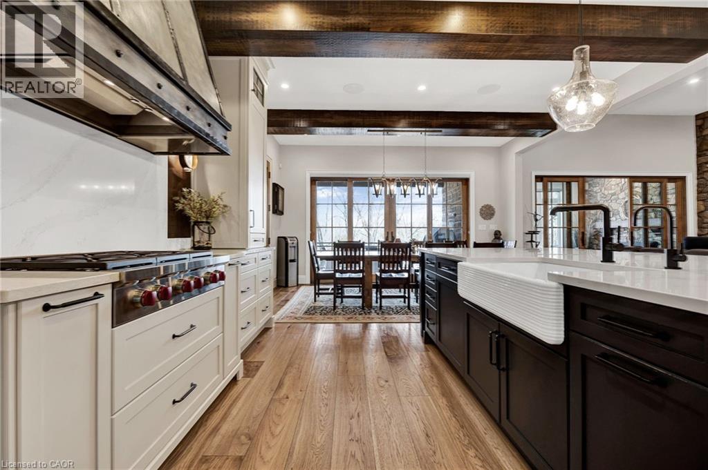 44 Pioneer Ridge Drive, Kitchener, ON - Indoor Photo Showing Kitchen With Upgraded Kitchen