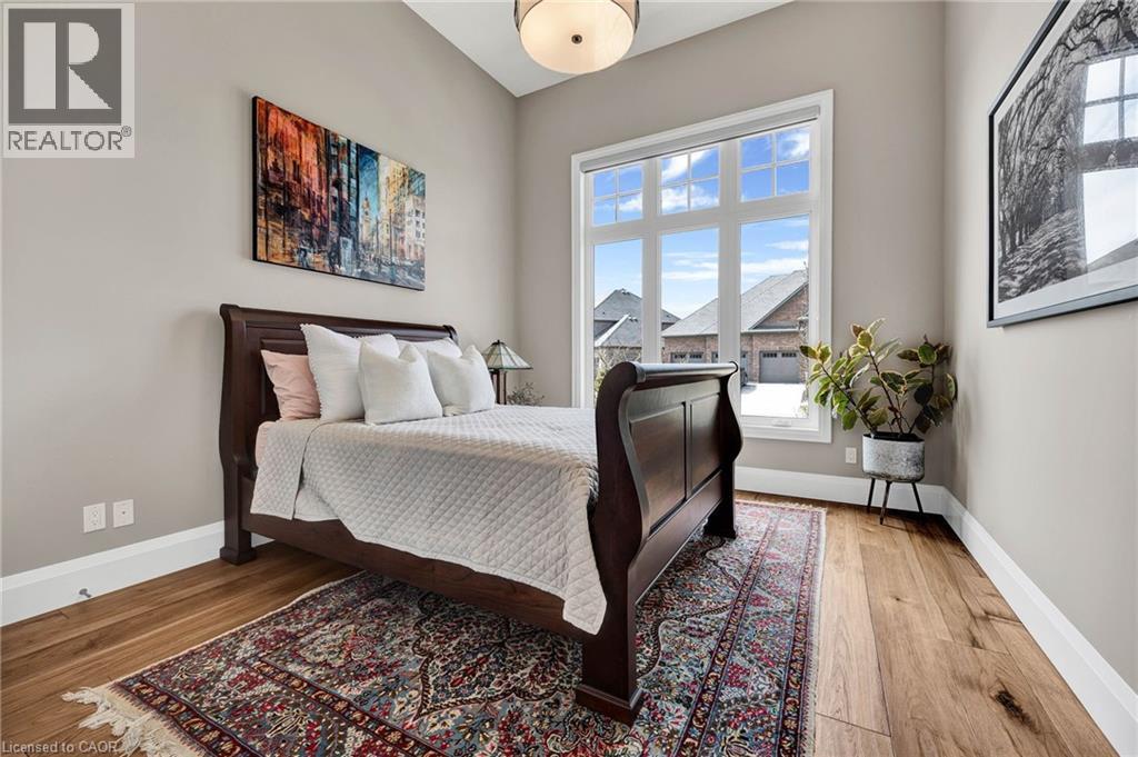 44 Pioneer Ridge Drive, Kitchener, ON - Indoor Photo Showing Bedroom
