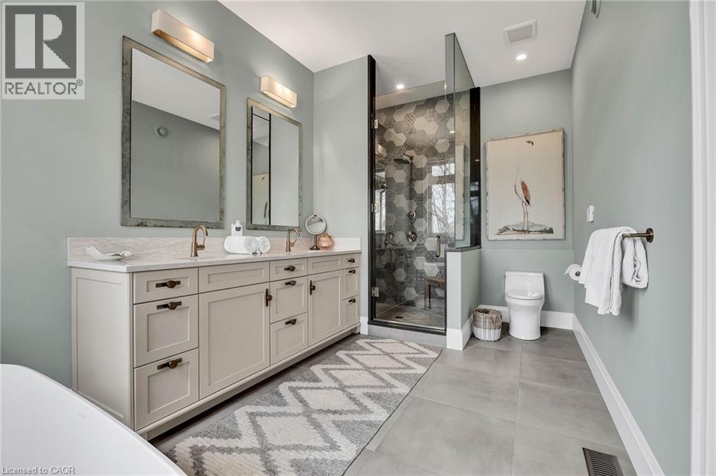 44 Pioneer Ridge Drive, Kitchener, ON - Indoor Photo Showing Bathroom