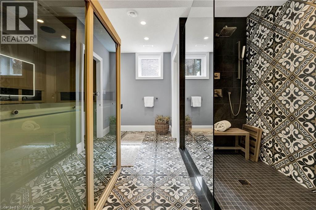 44 Pioneer Ridge Drive, Kitchener, ON - Indoor Photo Showing Other Room