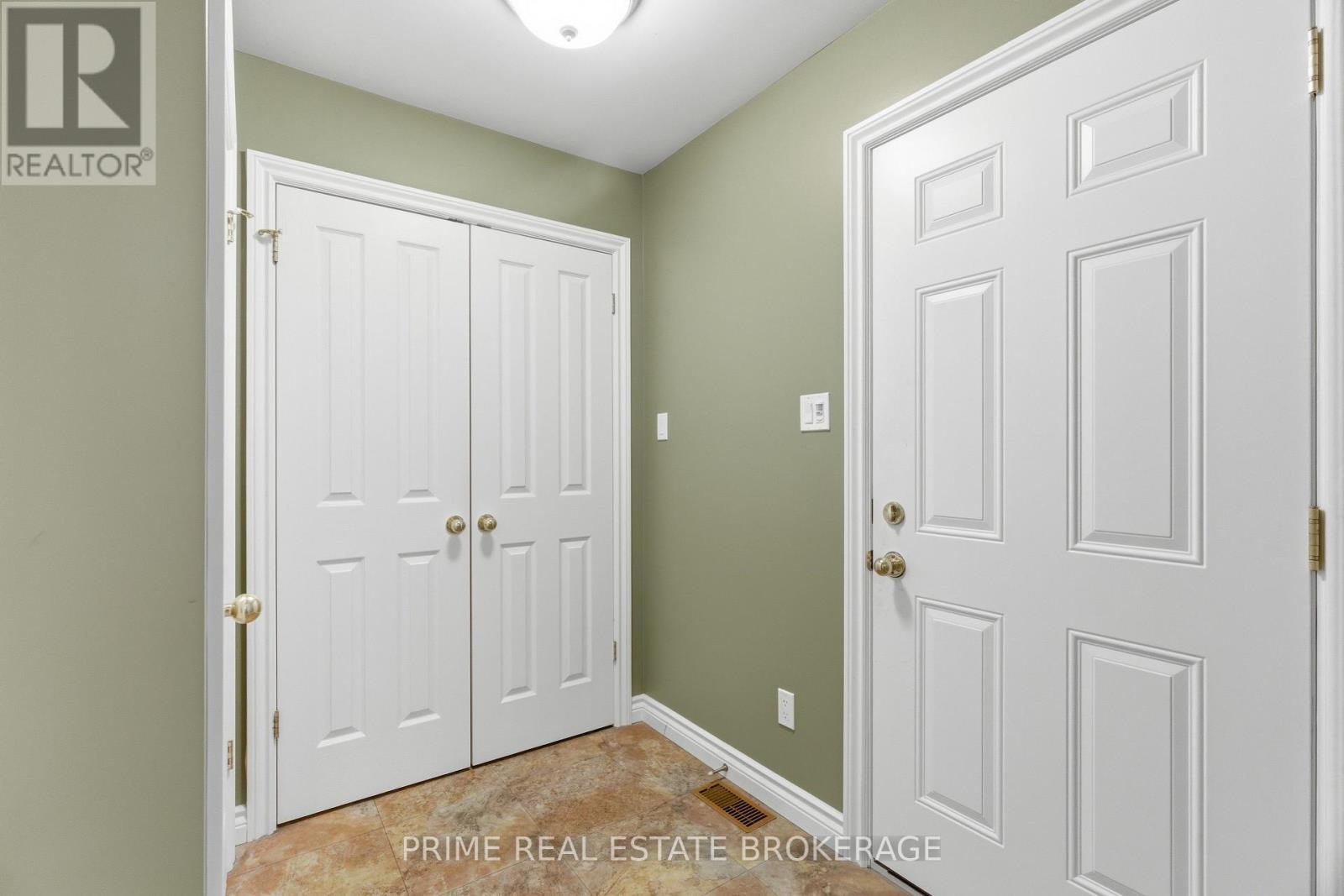 40987 Kirkton Road, South Huron (Exeter), ON - Indoor Photo Showing Other Room