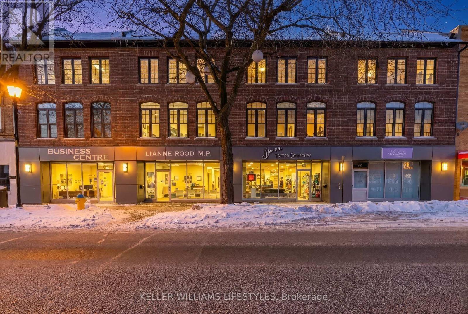 63 Front Street W, Strathroy-Caradoc (Nw), ON