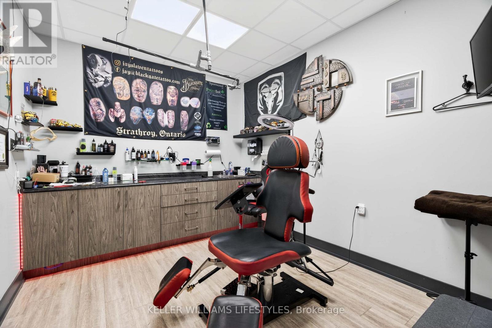 63 Front Street W, Strathroy-Caradoc (Nw), ON