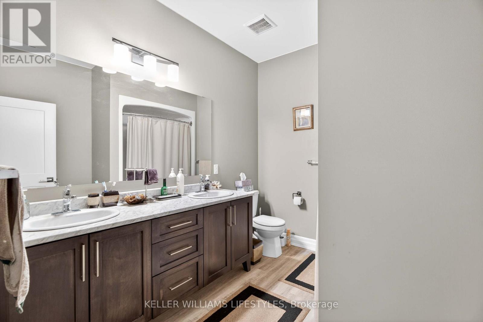 63 Front Street W, Strathroy-Caradoc (Nw), ON