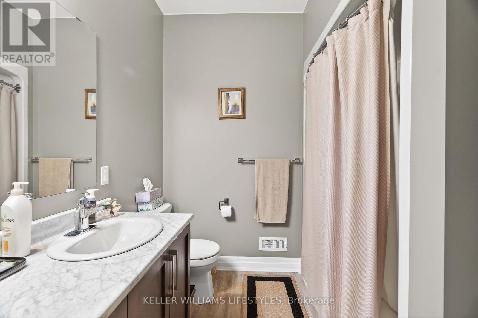 63 Front Street W, Strathroy-Caradoc (Nw), ON