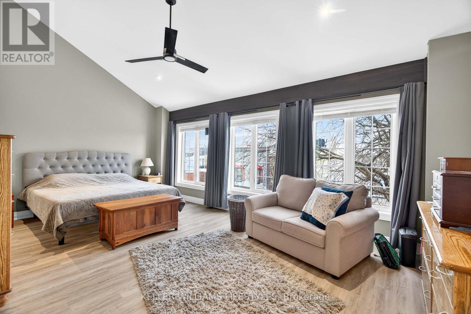 63 Front Street W, Strathroy-Caradoc (Nw), ON