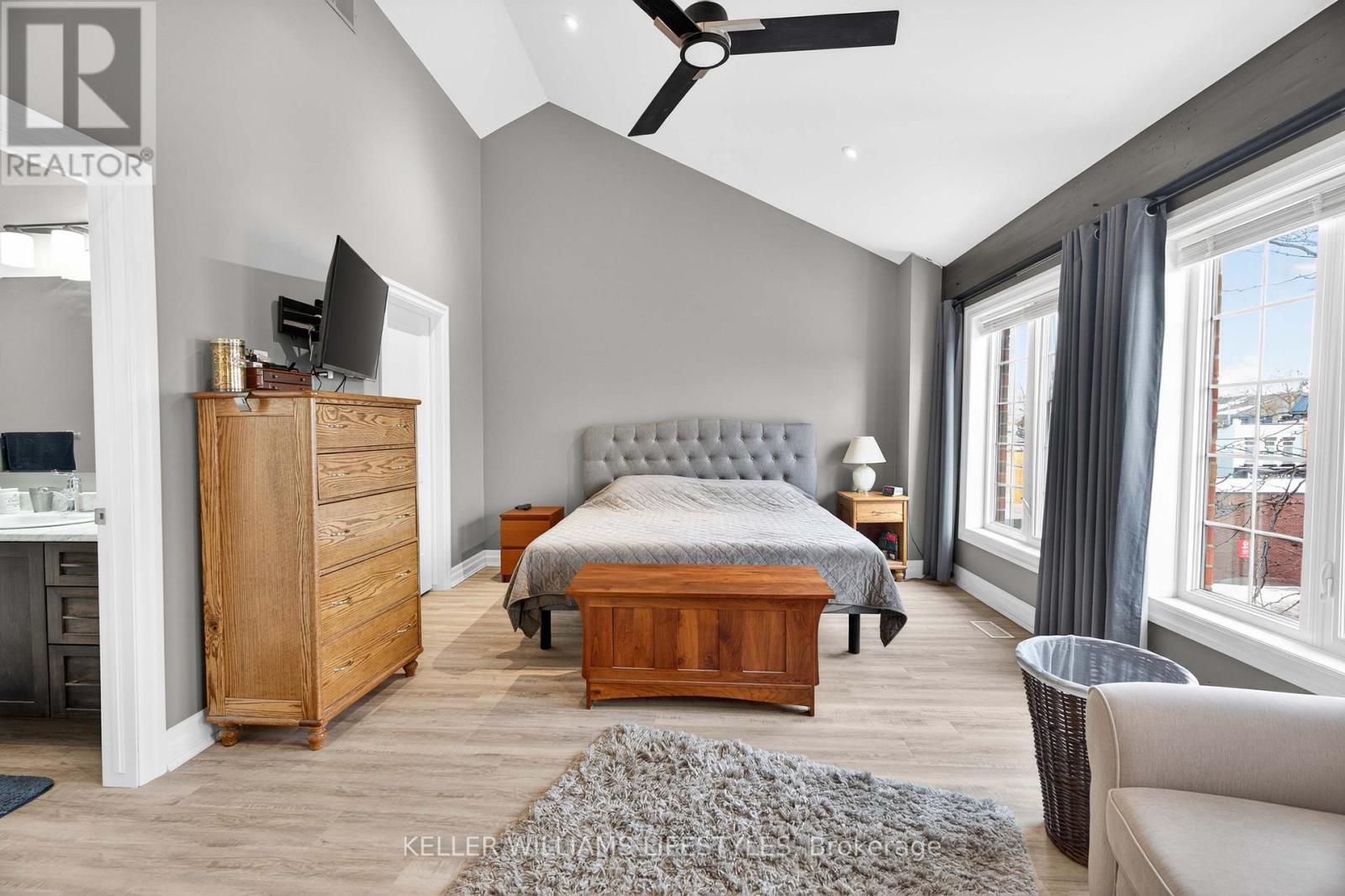 63 Front Street W, Strathroy-Caradoc (Nw), ON