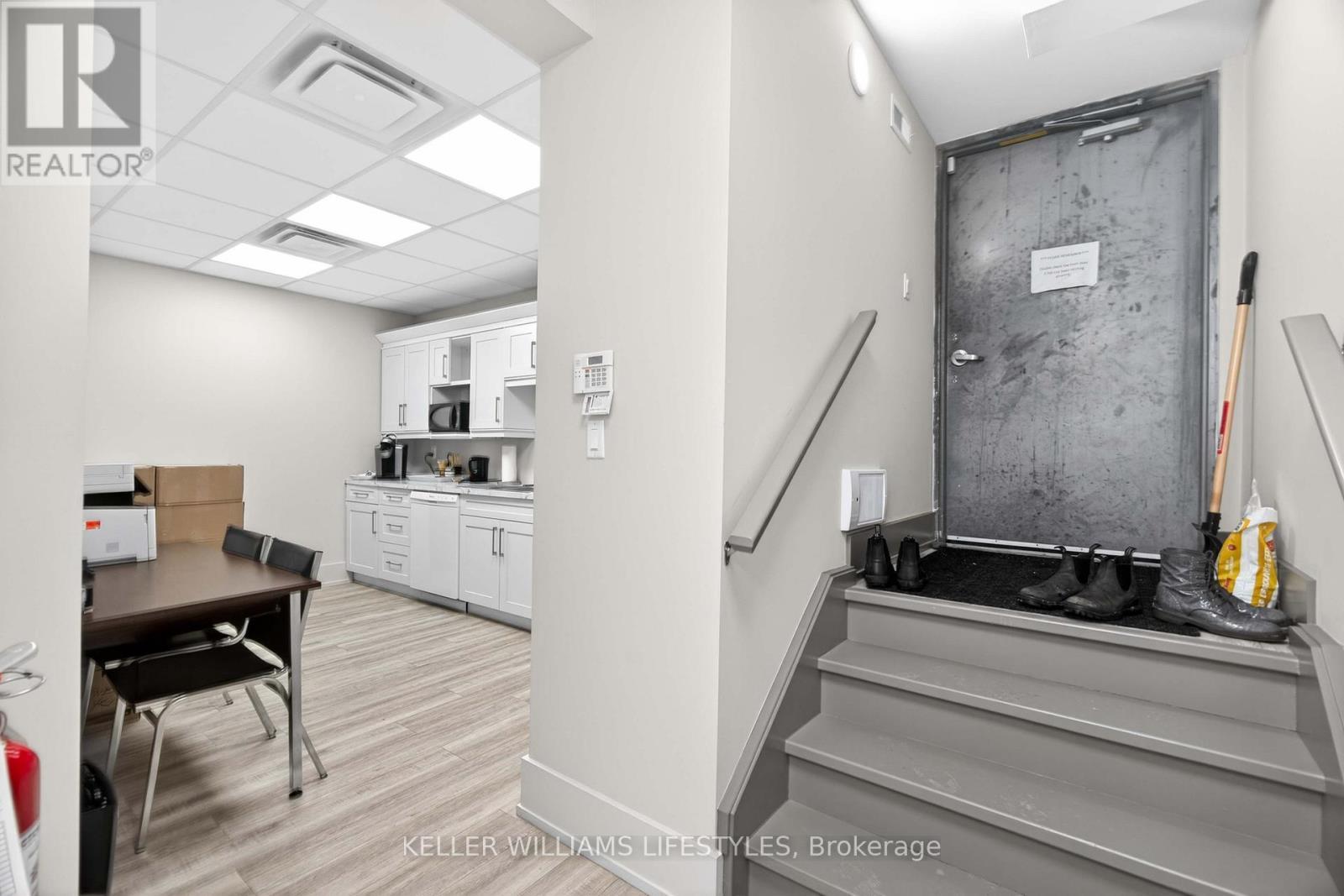 65 Front Street W, Strathroy-Caradoc (Nw), ON