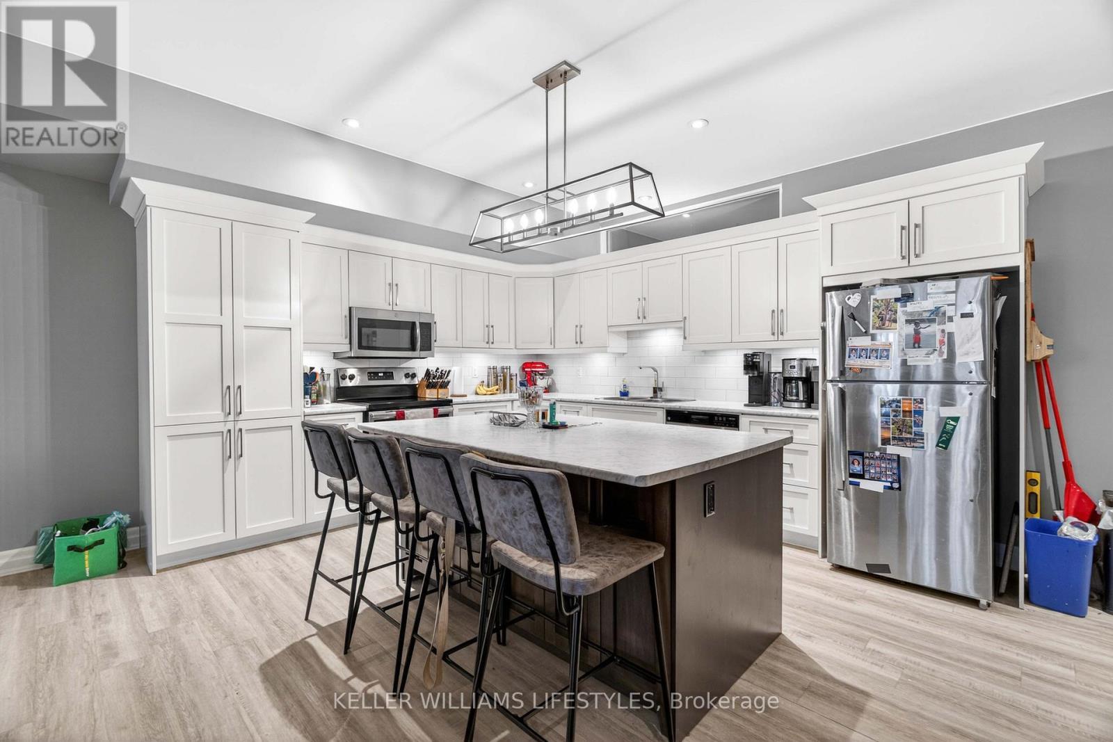 65 Front Street W, Strathroy-Caradoc (Nw), ON