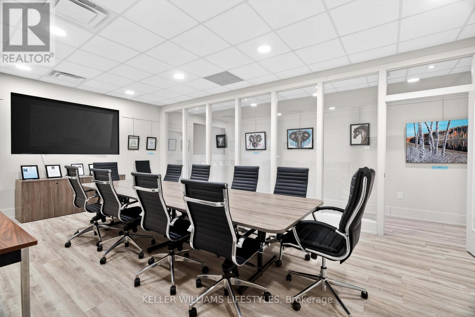 65 Front Street W, Strathroy-Caradoc (Nw), ON