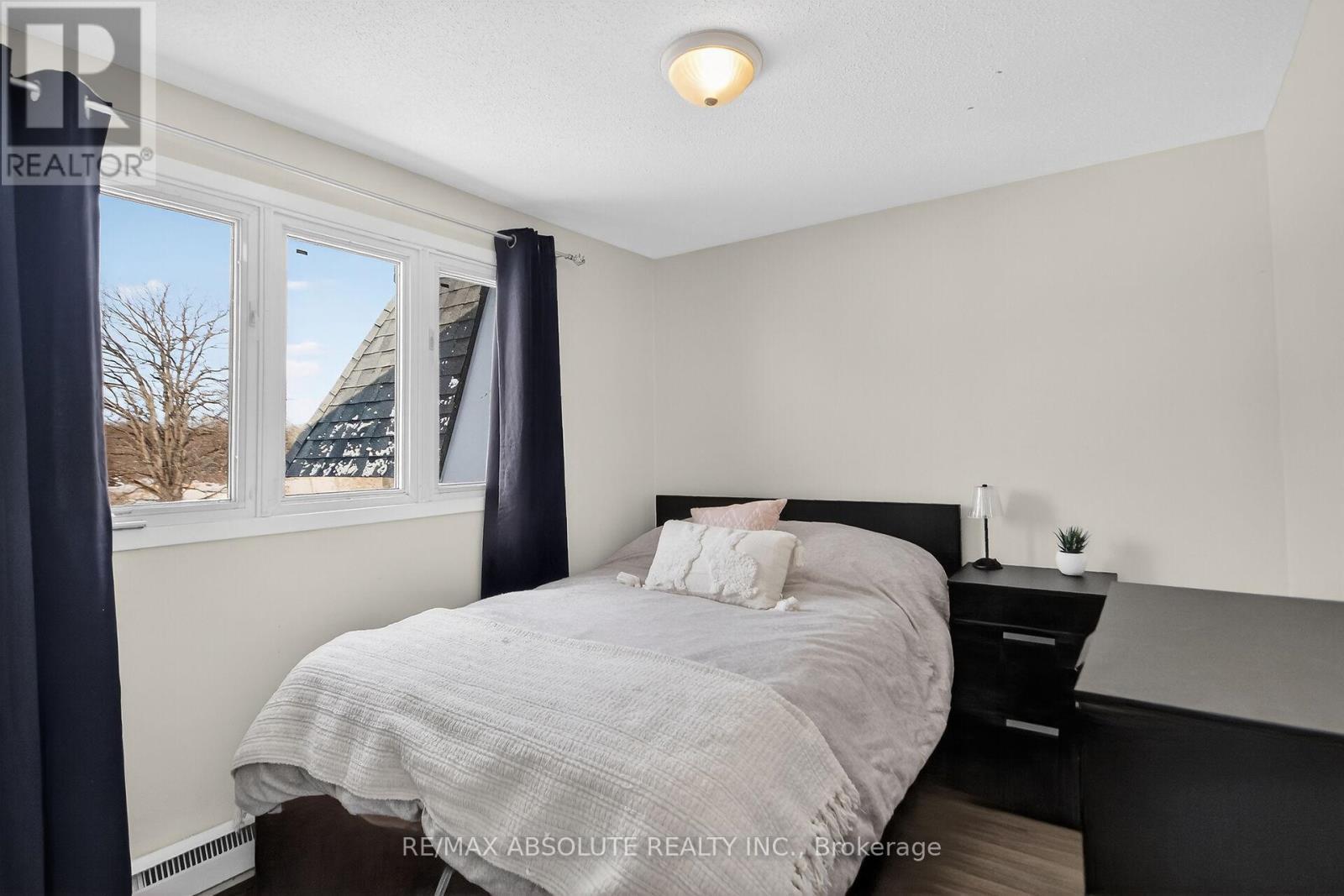 12 - 68 King Street, Ottawa, ON - Indoor Photo Showing Bedroom