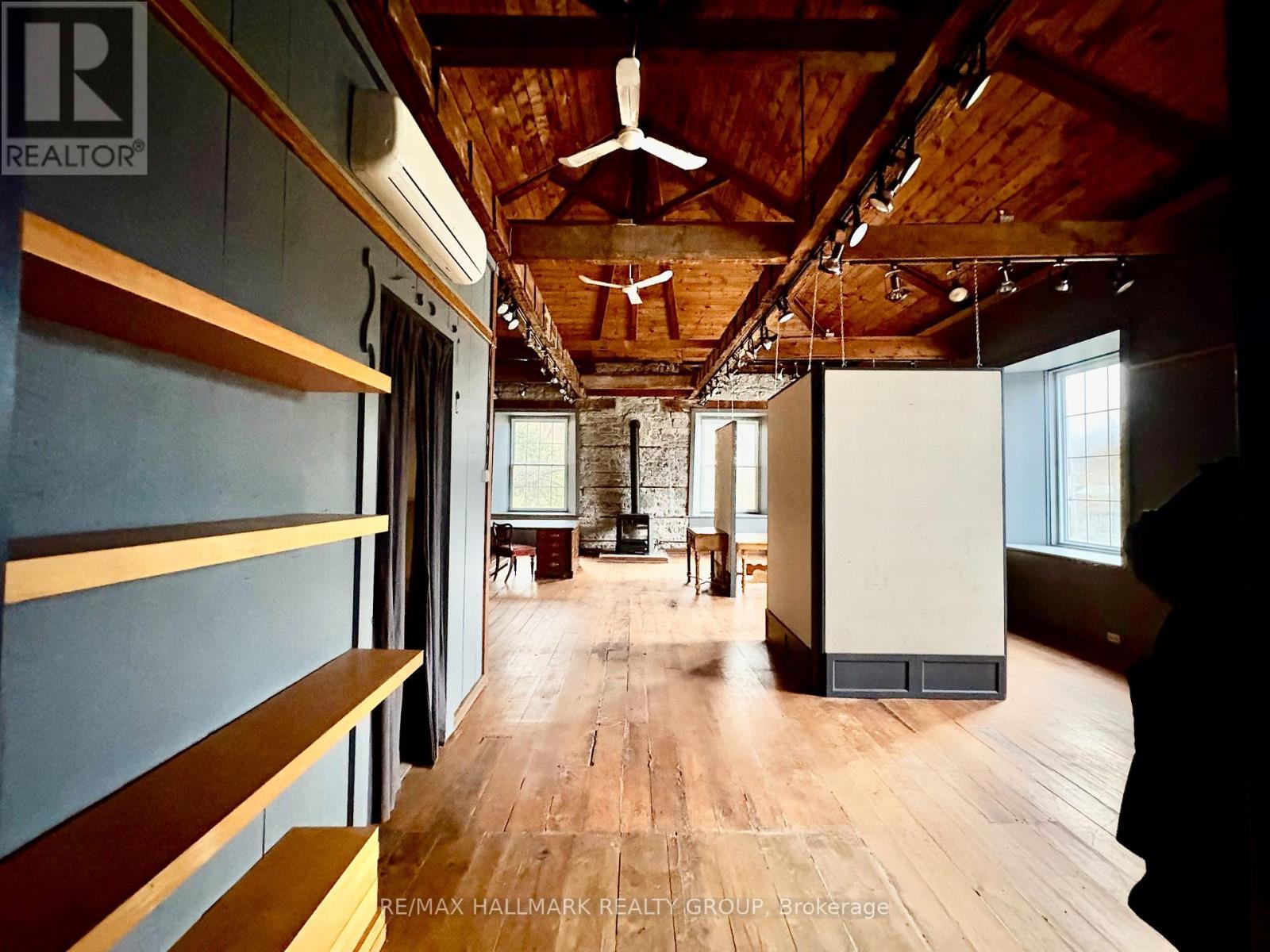 4883 Kinburn Side Road, Mississippi Mills, ON