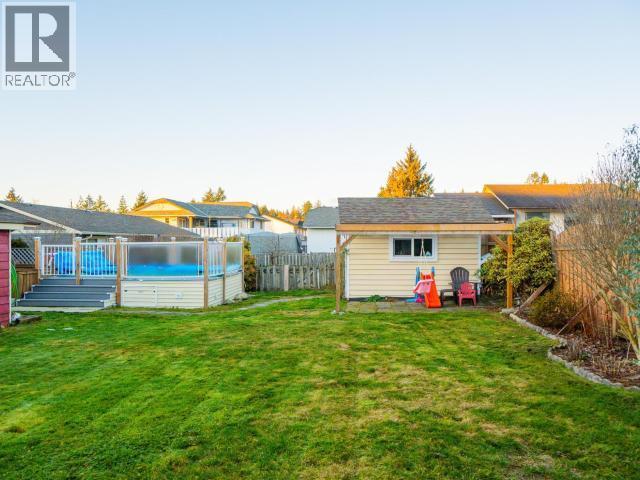 4678 Ontario Ave, Powell River, BC - Outdoor