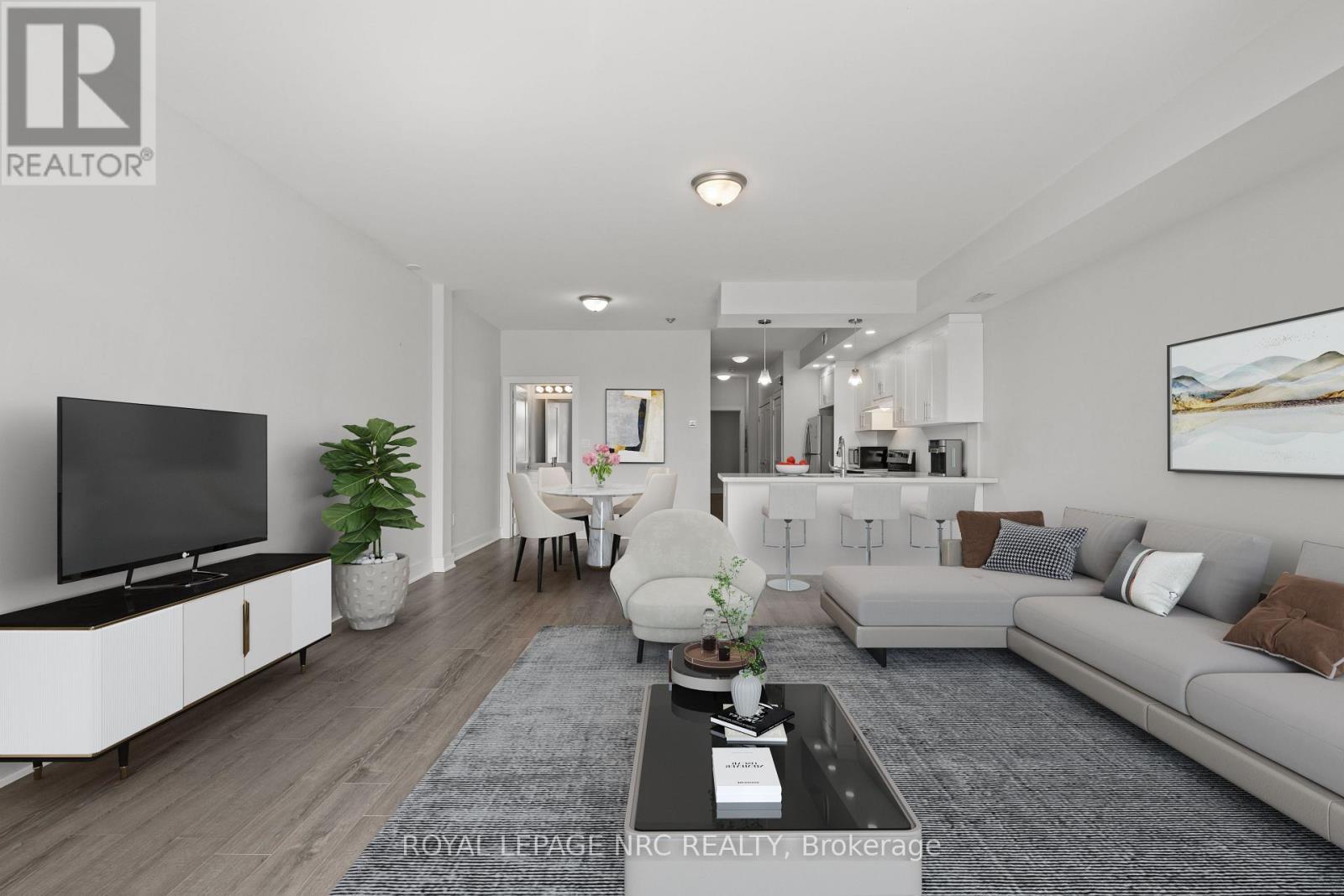 106 - 3710 Main Street, Niagara Falls (Chippawa), ON - Indoor Photo Showing Living Room