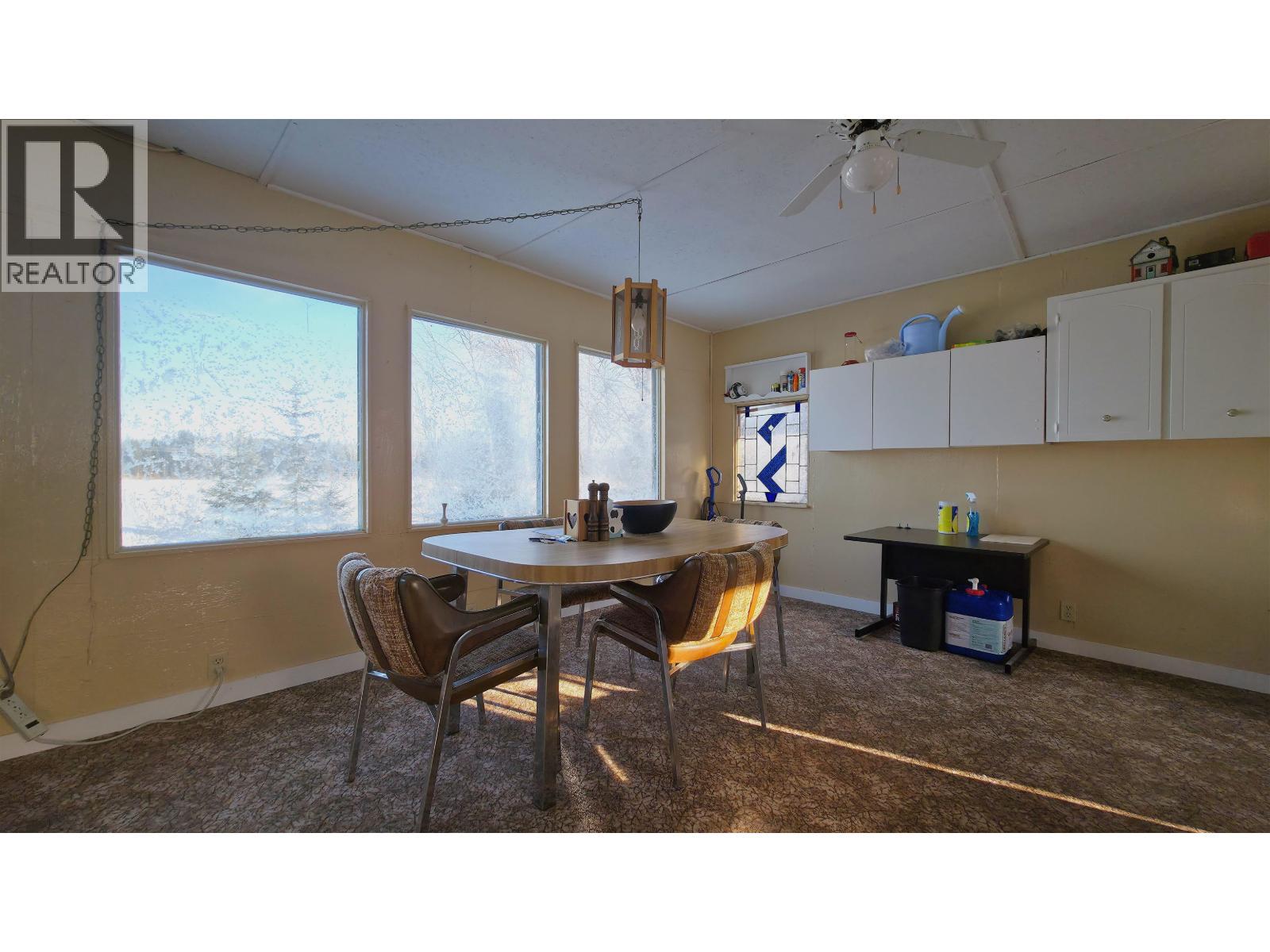 41100 S Bednesti Lake Road, Bednesti, BC - Indoor Photo Showing Dining Room