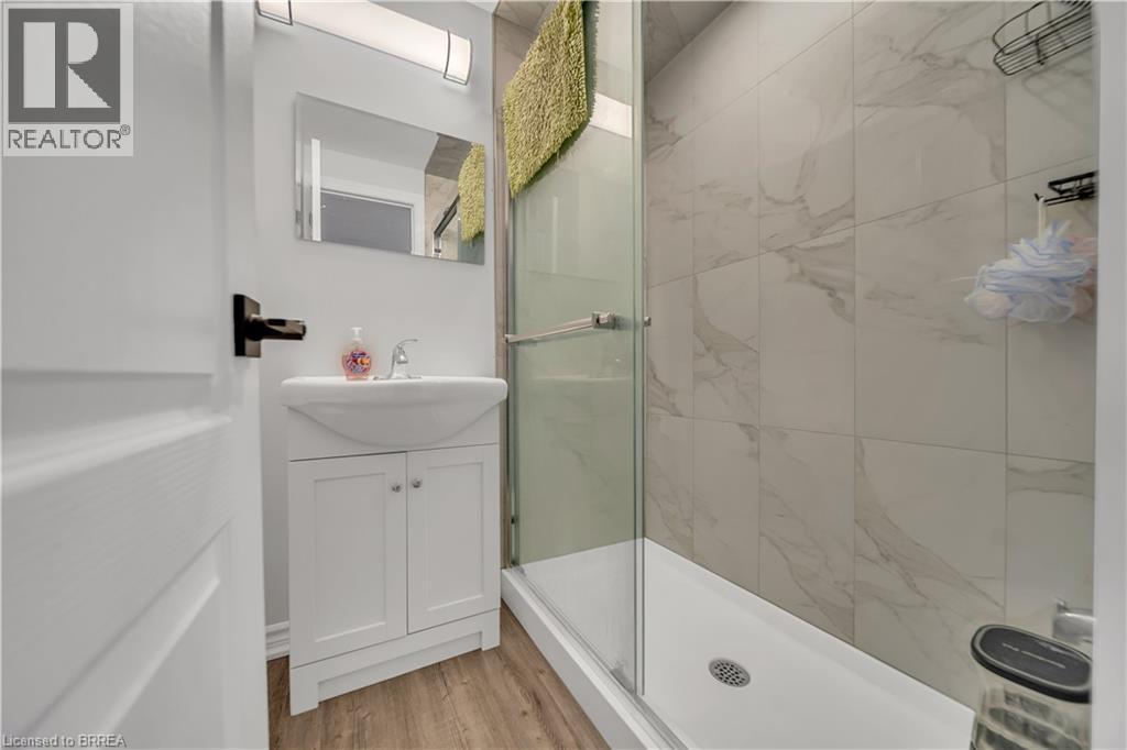 73 Hope Street E, Tavistock, ON - Indoor Photo Showing Bathroom