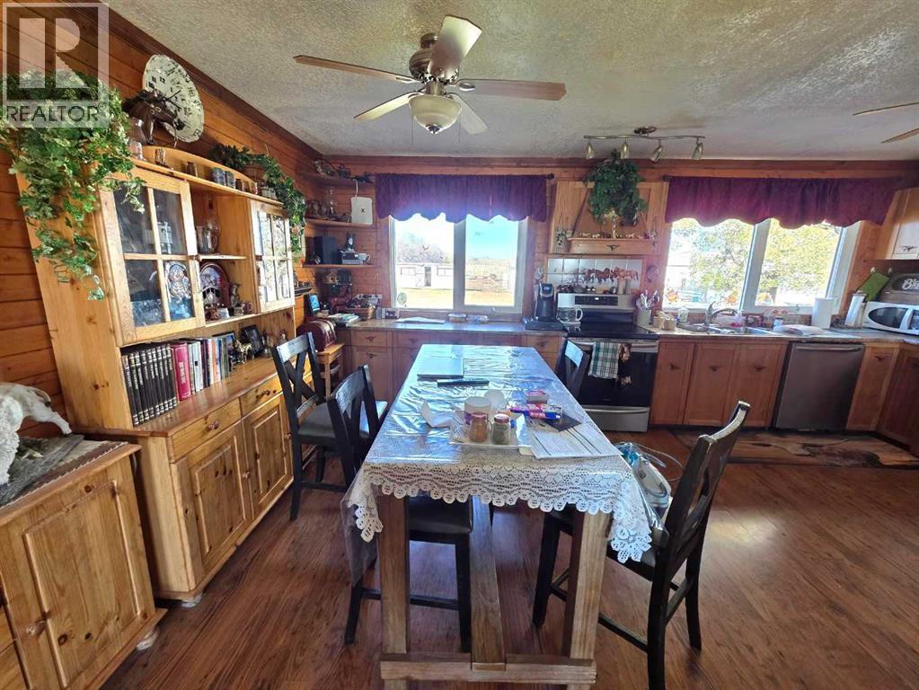 275083 Twp Rd 41, Hill Spring, AB