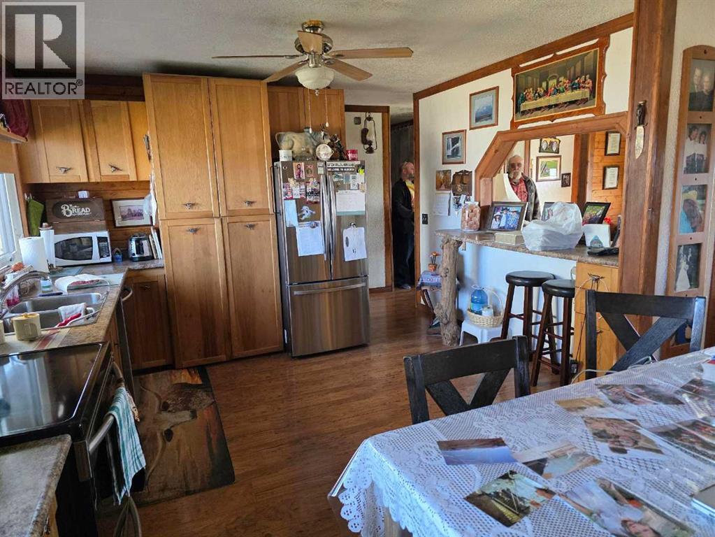 275083 Twp Rd 41, Hill Spring, AB