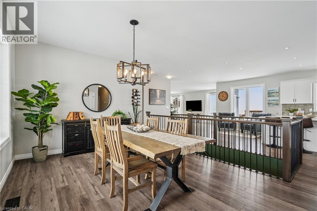 151116 12Th Line, East Garafraxa, ON - Indoor Photo Showing Dining Room