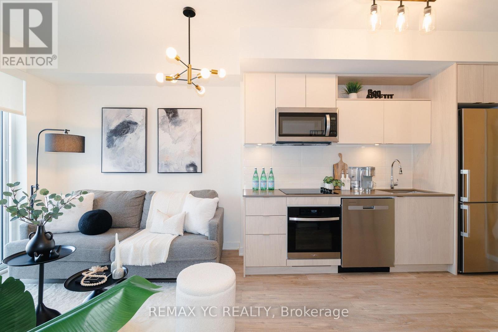 1802 - 100 Dalhousie Street, Toronto, ON - Indoor Photo Showing Kitchen With Upgraded Kitchen