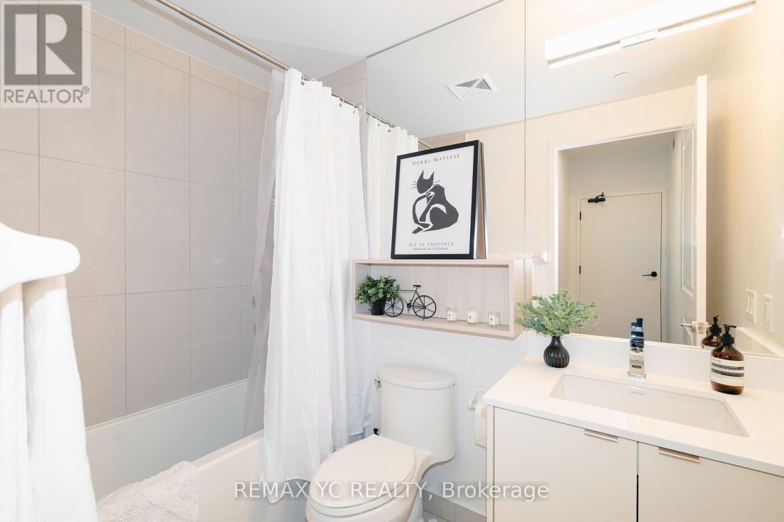 1802 - 100 Dalhousie Street, Toronto, ON - Indoor Photo Showing Bathroom