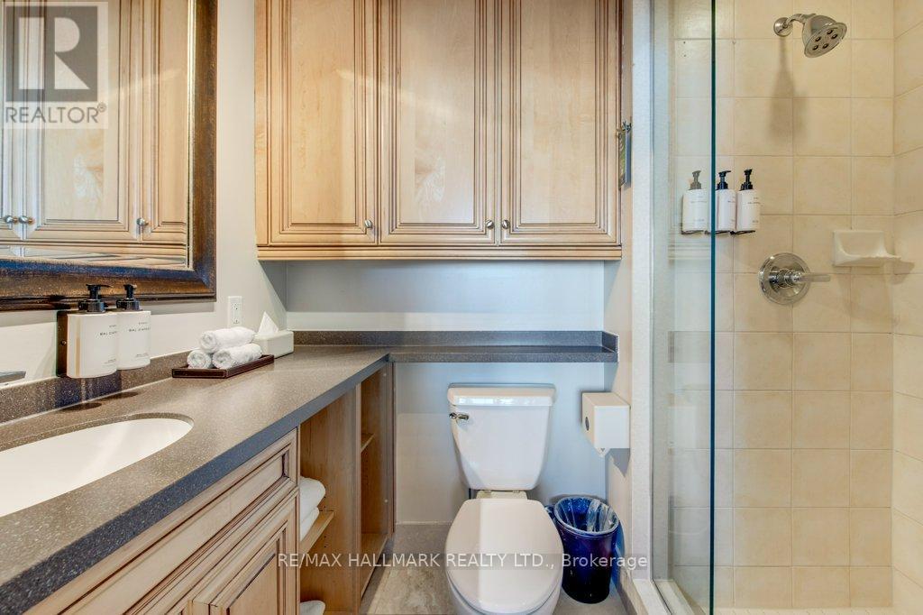 4305 - 1 King Street W, Toronto, ON - Indoor Photo Showing Bathroom