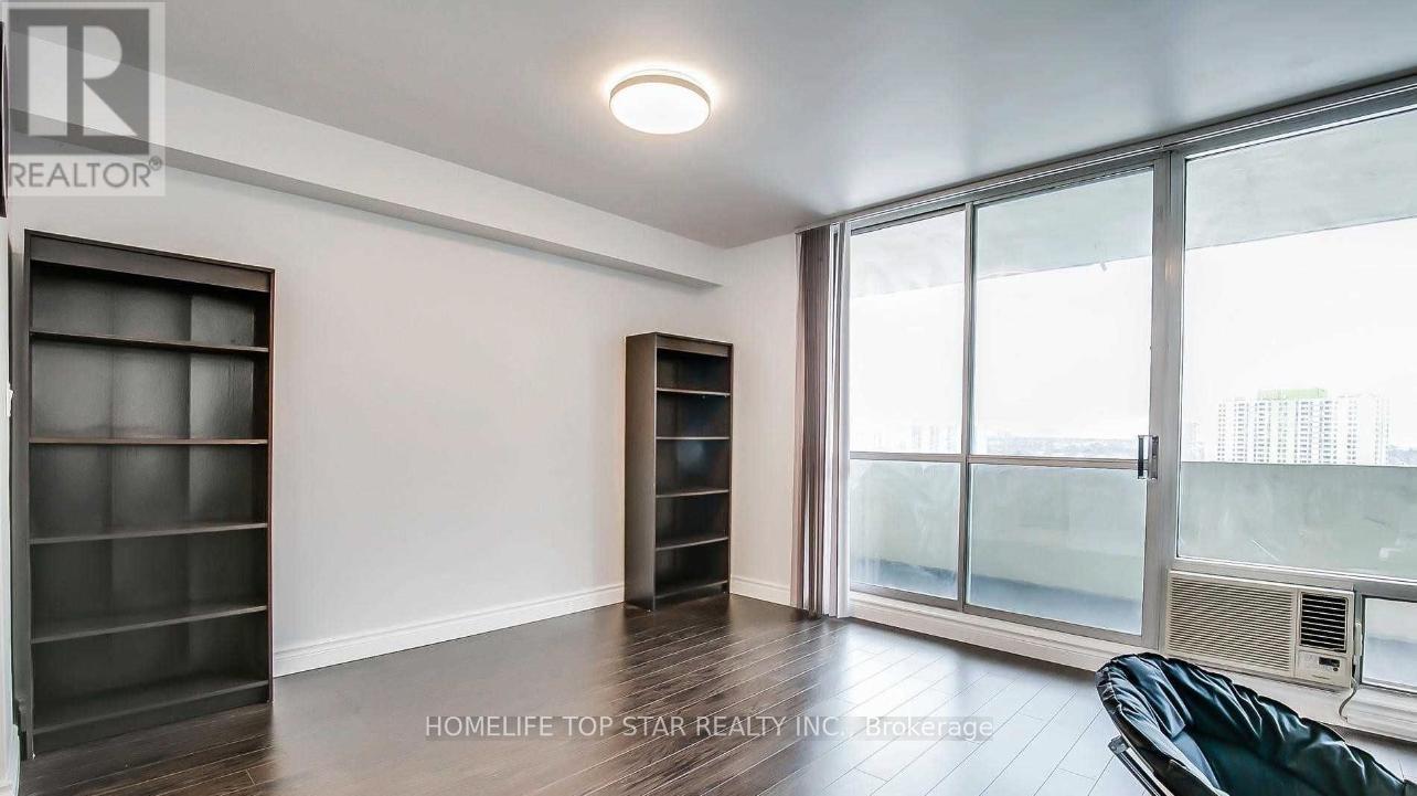 1806 - 5 Massey Square, Toronto, ON - Indoor Photo Showing Other Room