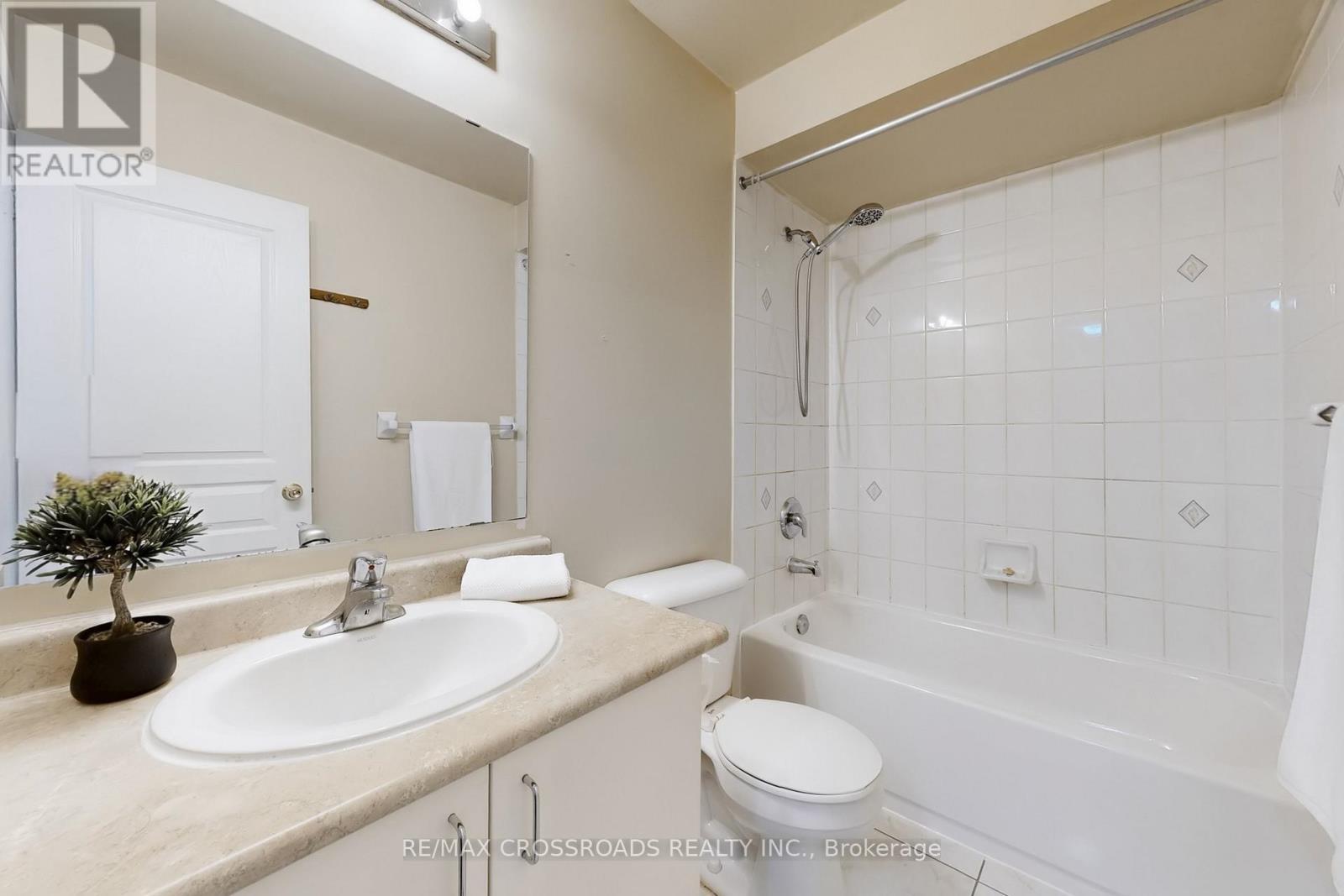 70 Brockley Drive, Toronto, ON - Indoor Photo Showing Bathroom