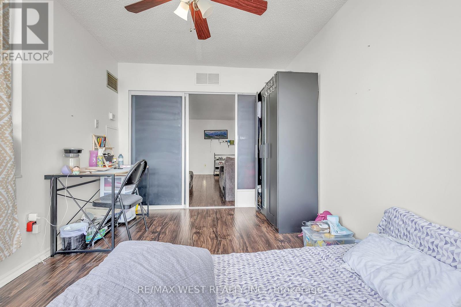 1107 - 100 County Court Boulevard, Brampton, ON - Indoor Photo Showing Bedroom