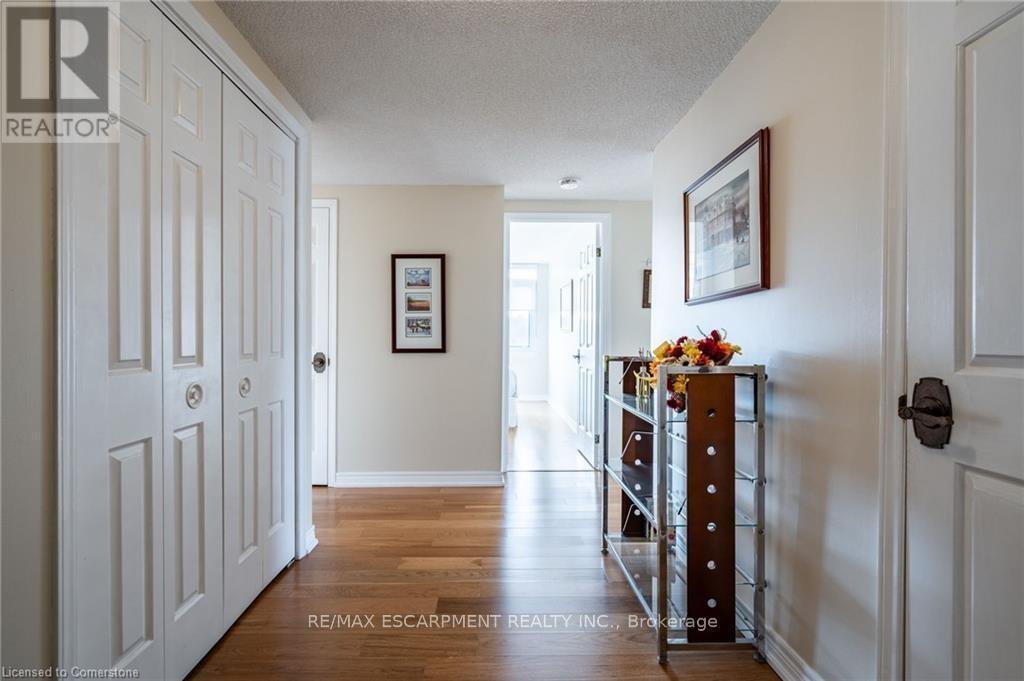 402 - 40 Harrisford Street, Hamilton, ON - Indoor Photo Showing Other Room