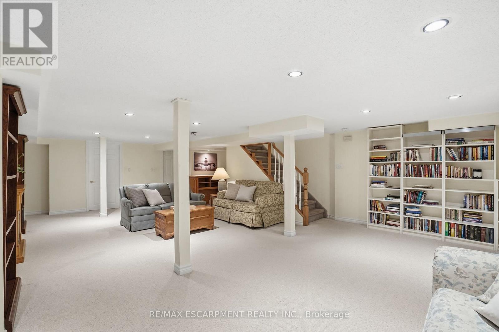 148 Glenariff Drive, Hamilton, ON - Indoor