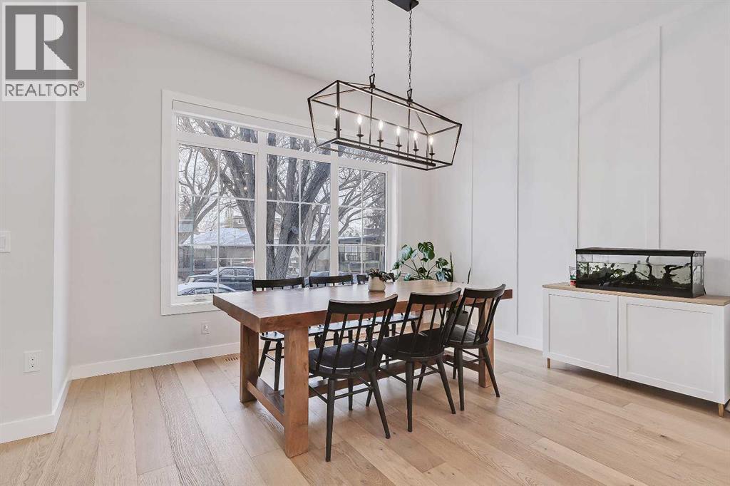 619 55 Avenue Sw, Calgary, AB - Indoor Photo Showing Dining Room